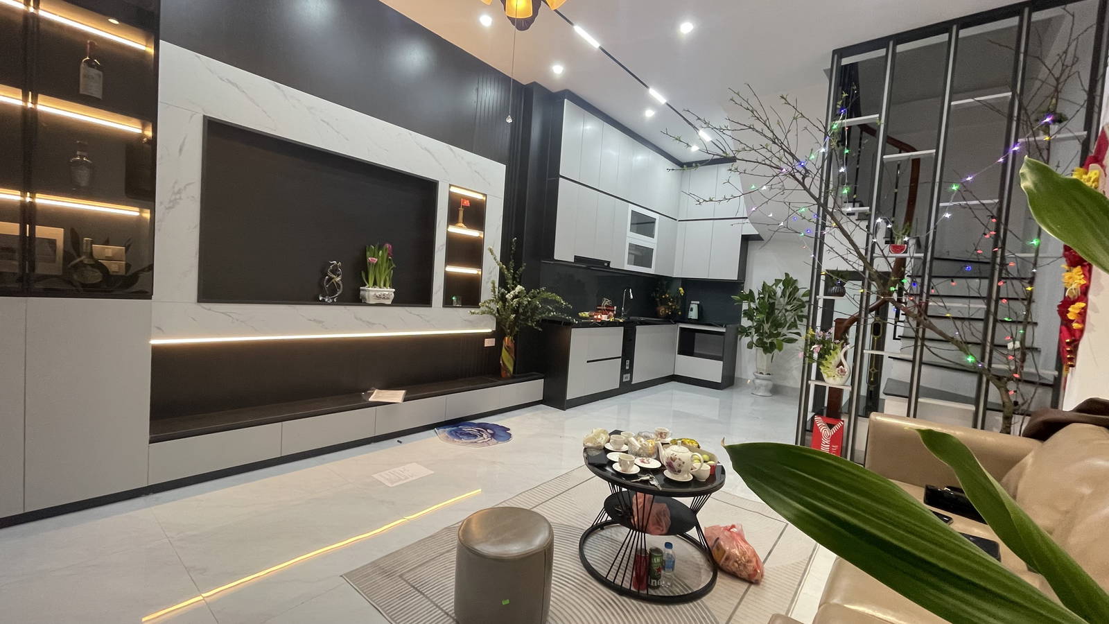 [BÁN GẤP] NHÀ NGUYỄN CHÍNH 31M² – 5 TẦNG – 3PN BAN CÔNG – 30M RA Ô TÔ – FULL NỘI THẤT