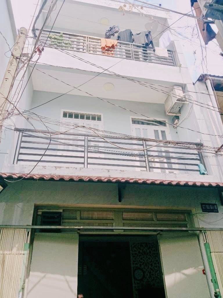 NHÀ TÂN BÌNH GIÁ 3.X – SÁT HXH – 3 TẦNG – NGANG HIẾM 4.6M