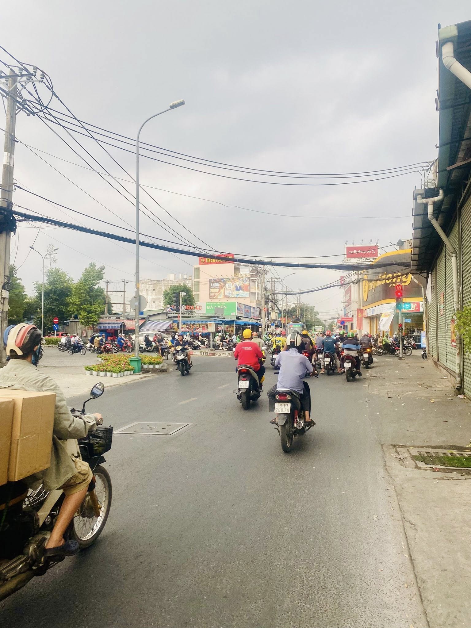 Bán nhà mặt tiền Tân Kỳ Tân Quý sát Aeon, 3 tầng, 200m² ngang 4.2m nở hậu, giá 21