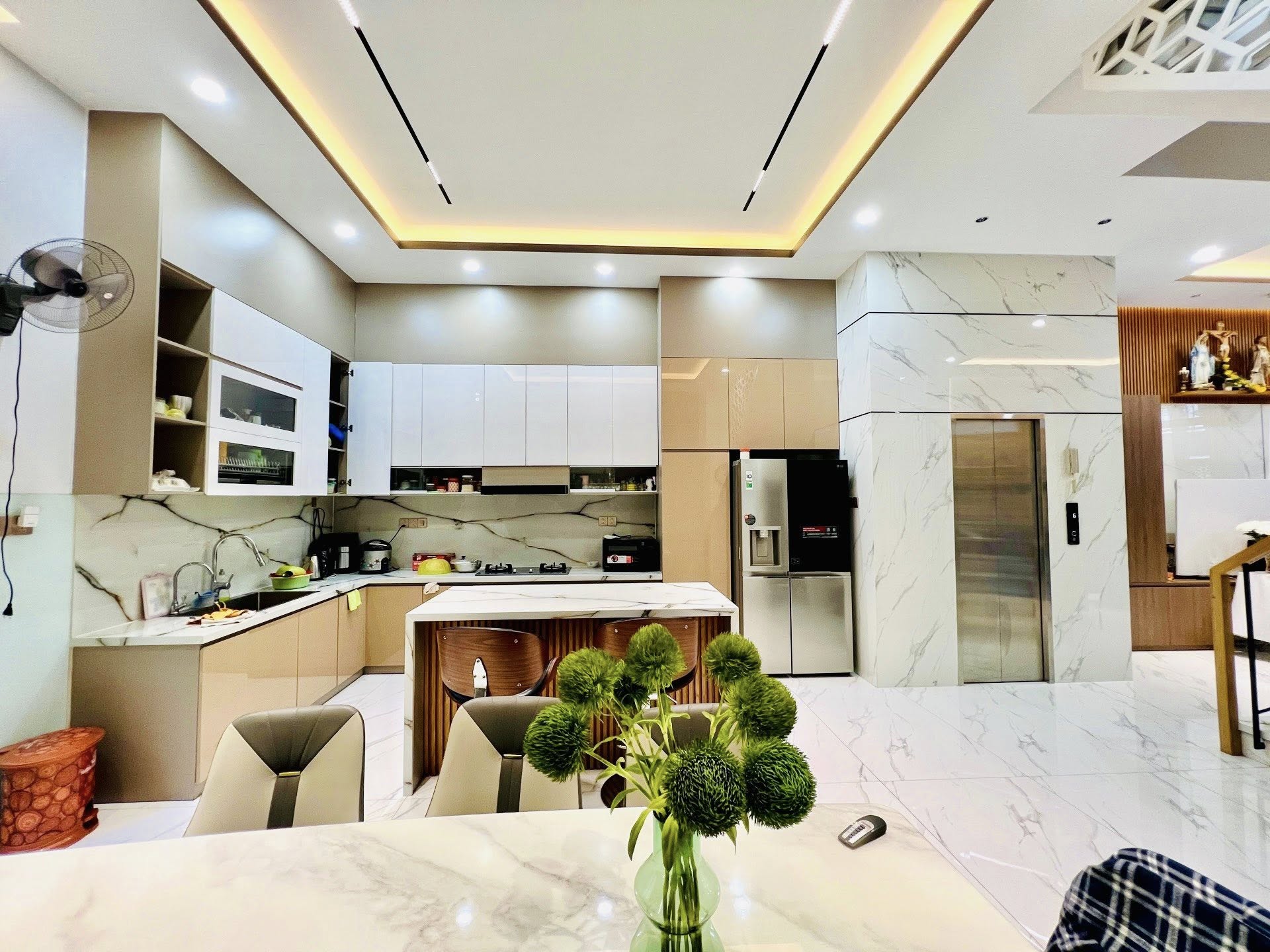 NHÀ MỚI 4 TẦNG CÓ THANG MÁY HXH THÔNG NGUYỄN SƠN 97M NGANG 5.8 GIÁ 15
