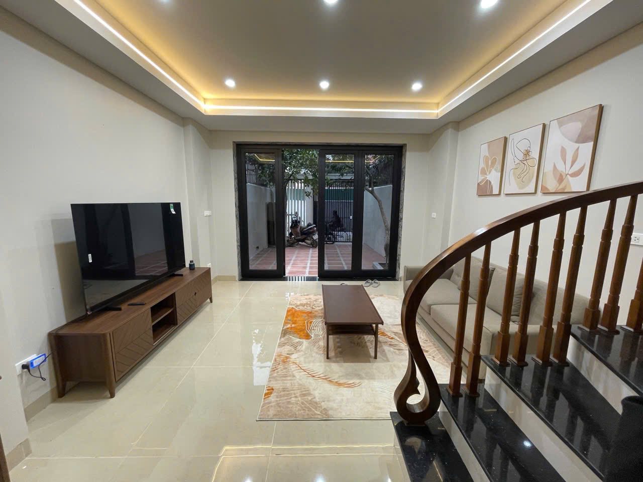 NHỈNH 12 TỶ, NHÀ 70M2 HÀNG XÓM VINHOMES RIVERSIDE 4T DÂN XÂY, SIÊU HIẾM