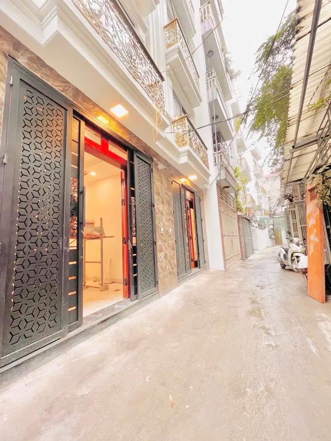BÁN GẤP NHÀ HOÀNG NHƯ TIẾP 45M2, 5T, Ô TÔ ĐỖ CỔNG - GIÁ CHỈ 11.X TỶ