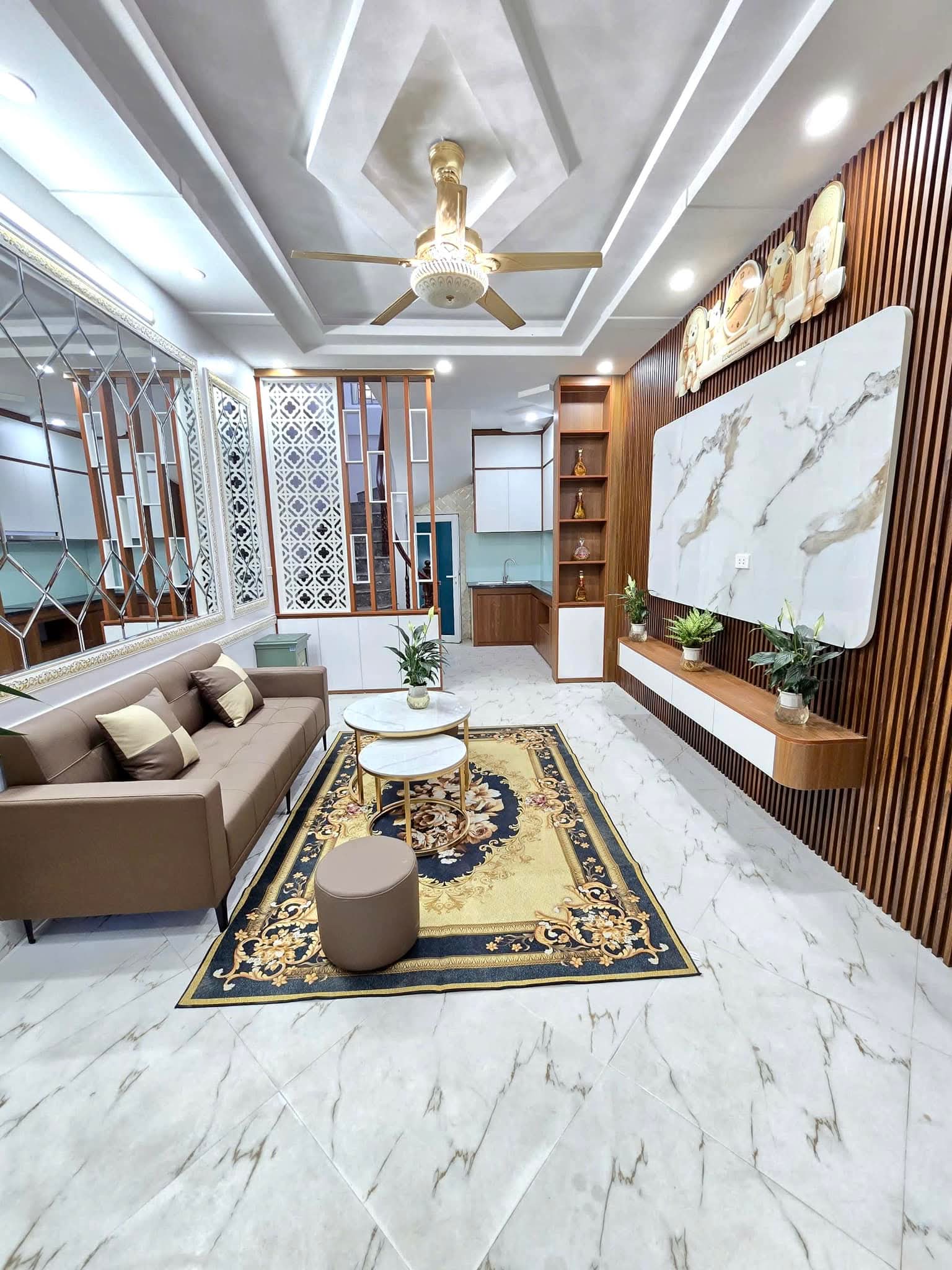 NHÀ ĐẸP PHỐ TÂN KHAI giáp phố VĨNH HƯNG