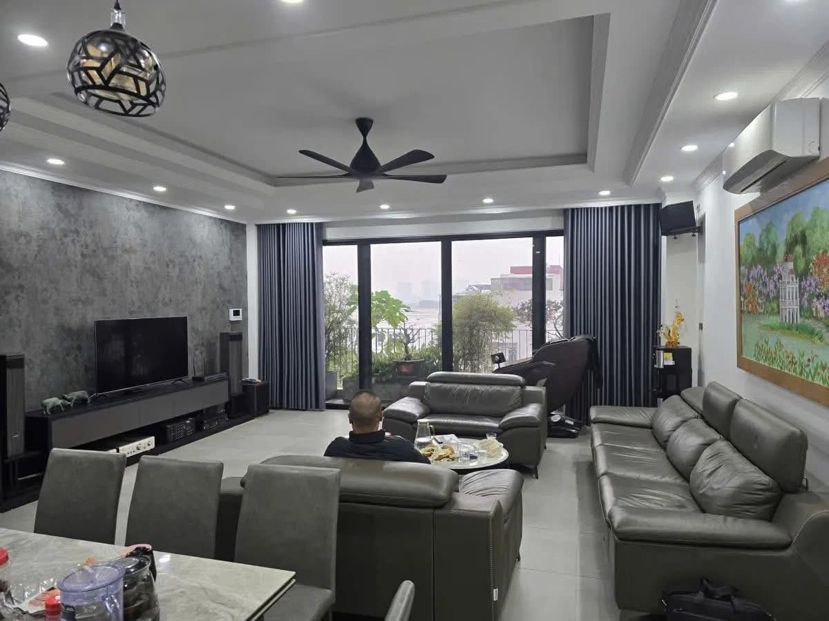 NHÀ 7 TẦNG- THANG MÁY- THÔNG SÀN- Ở SƯỚNG- NGÕ THÔNG- VỈA HÈ- GARA Ô TÔ- PHỐ TRUNG YÊN.