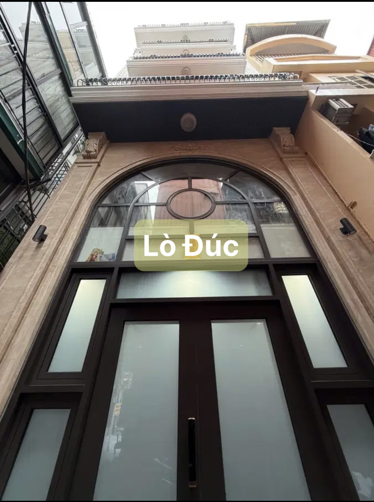 Lò Đúc- Trung tâm Hai Bà Trưng-2' lên Hồ Gươm-Thang máy- Nội thất xịn