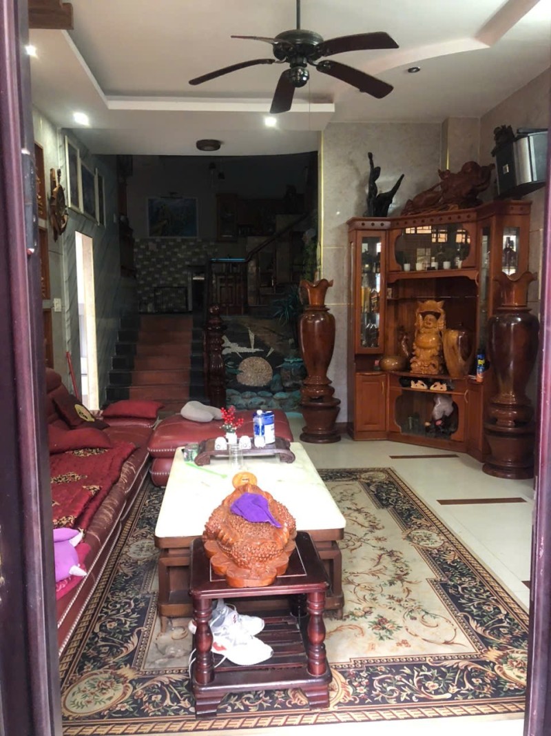 # MT Thi Sách, 119m2, ngang 7.8m, 4 tầng, nội thất gỗ cao cấp