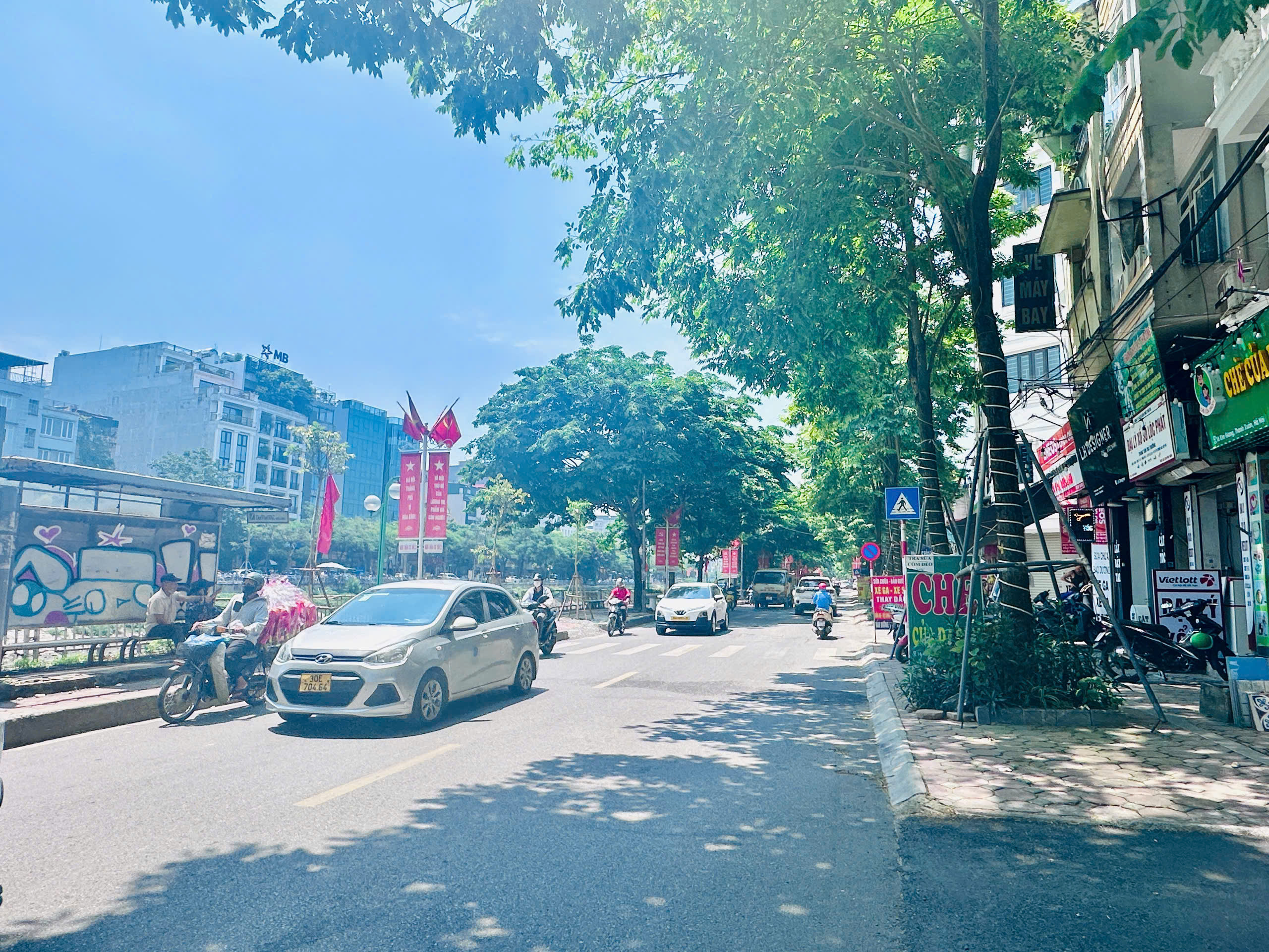 BÁN NHÀ MẶT NGÕ GIÁP NHẤT NHÂN CHÍNH – THANH XUÂN 178M² – MT 7M – Ô TÔ VÀO NHÀ 36.5 TỶ LH 0975124520