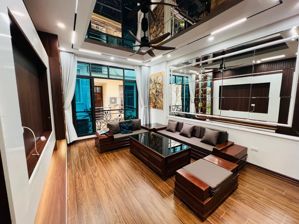 Bán Nhà Khương Trung. Thanh Xuân. Thang Máy. Ô Tô. DT 50m2. MT 4m. Giá 18.2 Tỷ