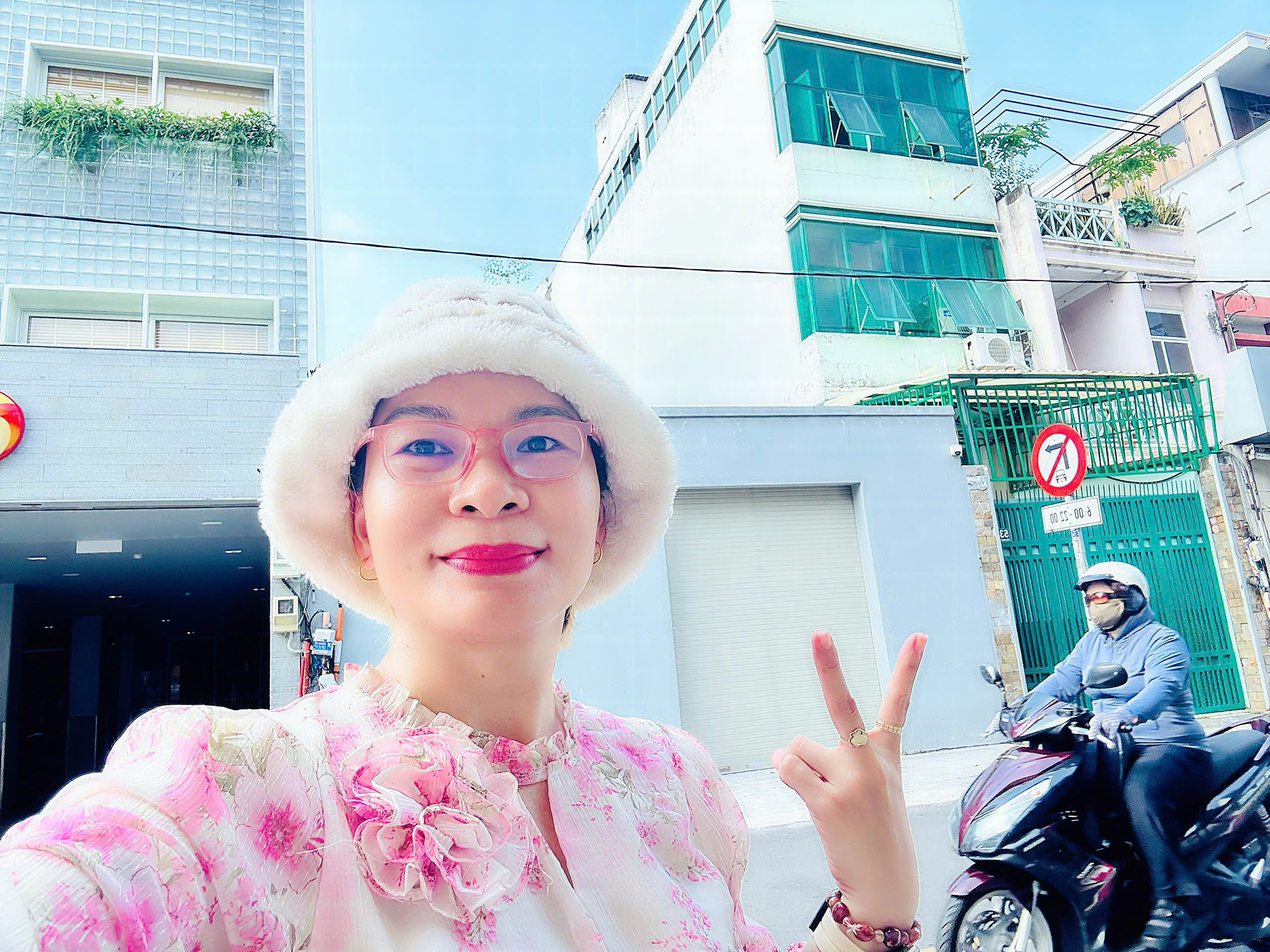 BÁN NHÀ 5 TẦNG CÓ HẦM THÔNG SUỐT - MTKD Đ.TRẦN KHÁNH DƯ, QUẬN 1 - 4M*27M - GIÁ TỐT NHẤT KHU VỰC ĐANG CHÀO BÁN