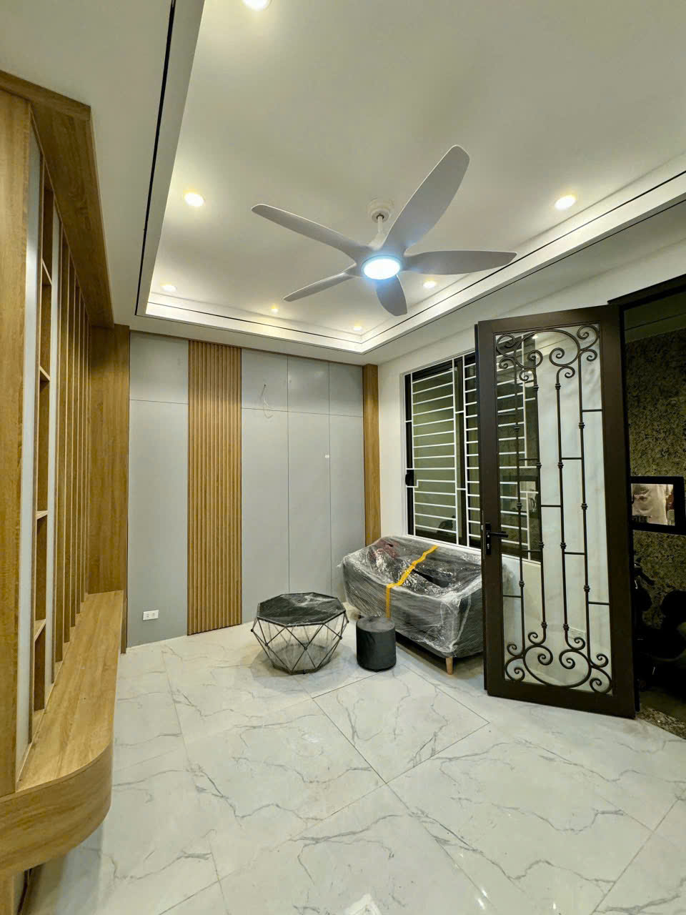 CHO THUÊ NHÀ RIÊNG MỚI TINH – 5 TẦNG – 3 PHÒNG NGỦ - 10TR/THÁNG