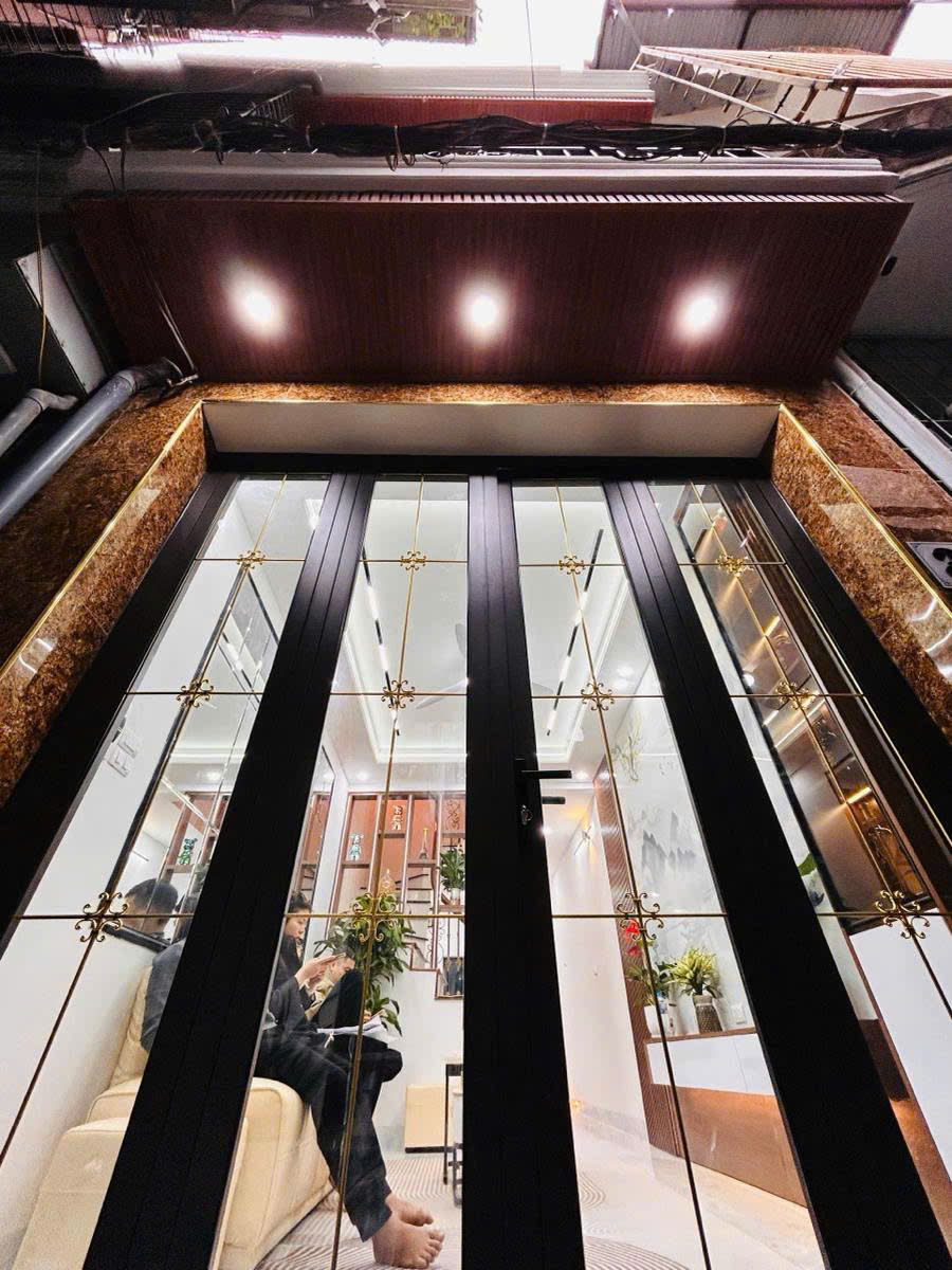 QUAN NHÂN THANH XUÂN 8.5 TỶ 35m 5 TẦNG MẶT TIỀN 3,8m NGÕ THÔNG NHÀ MỚI THOÁNG TRƯỚC SAU