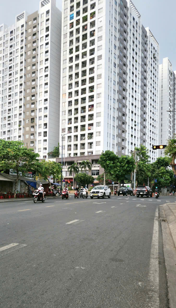 BÁN NHÀ CĂN GÓC 2 MẶT TIỀN 4 TẦNG –GẦN ÂU CƠ–DT:5*13m –HẺM Ô TÔ THÔNG-CHỈ 9,X TỶ