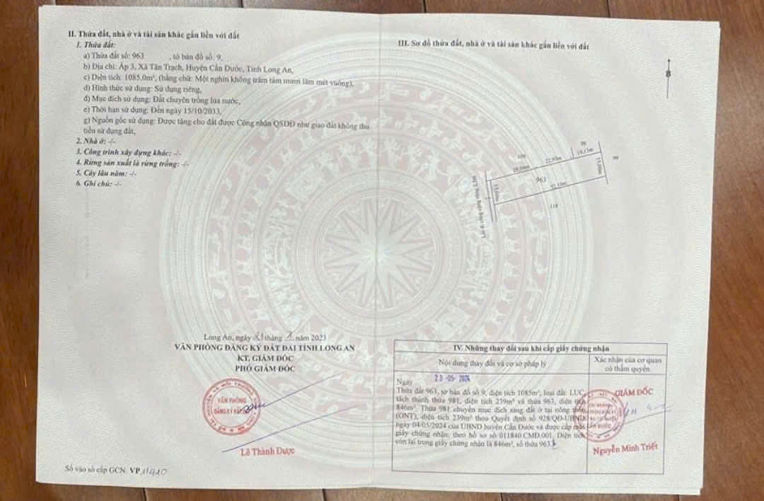 Bán đất xã Tân Trạch , Cần Đước tdt 1085m2 ( 239m2 thổ cư) thích hợp xây biệt thự, nhà vườn giá 2,45 tỷ