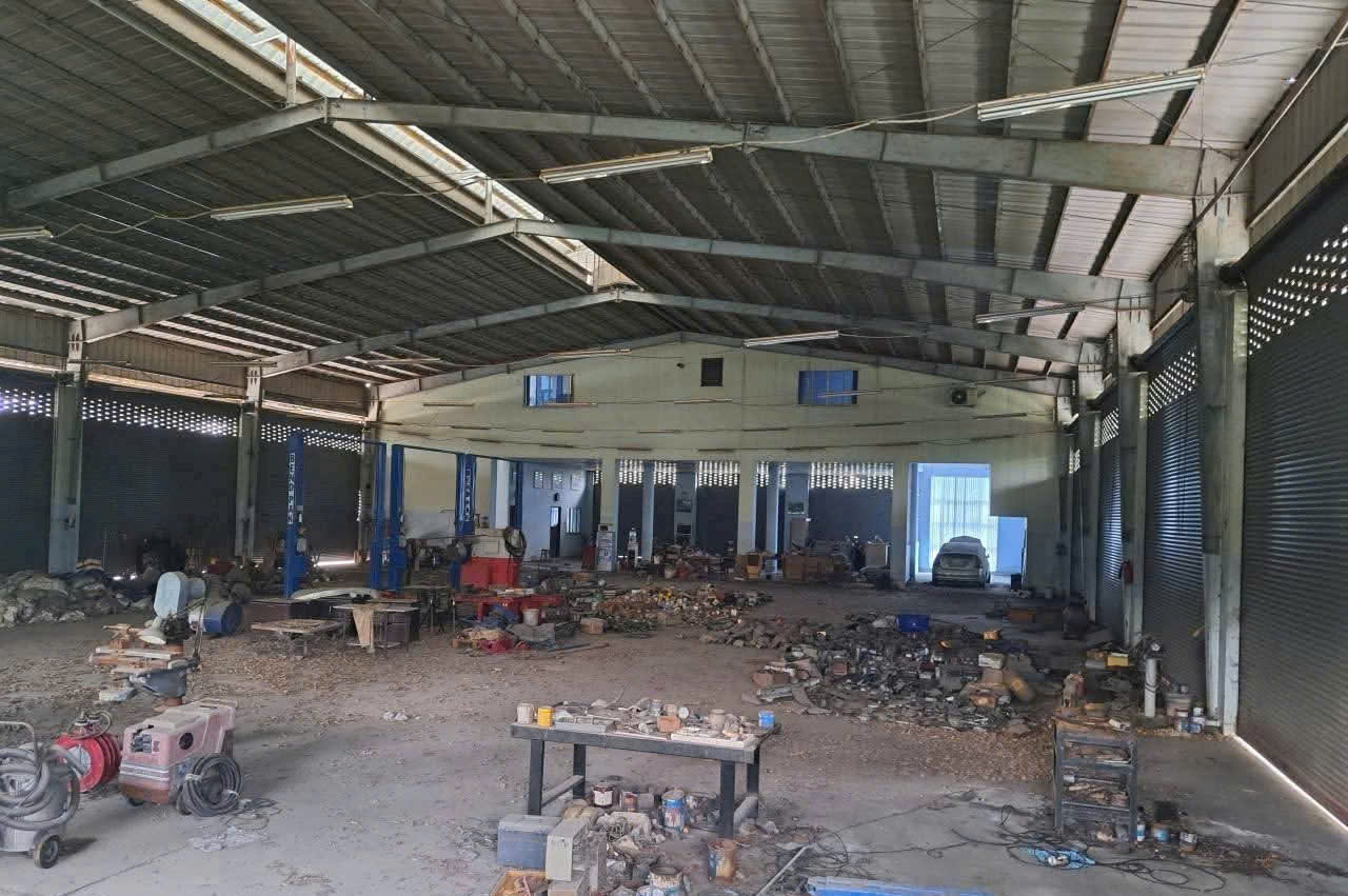 Bán nhà xưởng mt đường Mỹ Yên- Tân Bửu dt 1570m2 SKC giá 33 tỷ