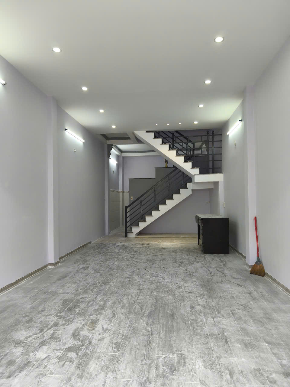 ♥ MT đường 5.5m lề 3m Hóa Sơn 3, Hải Châu, sát Skyline, 56m2, 2 tầng cứng cáp, 6.x tỷ