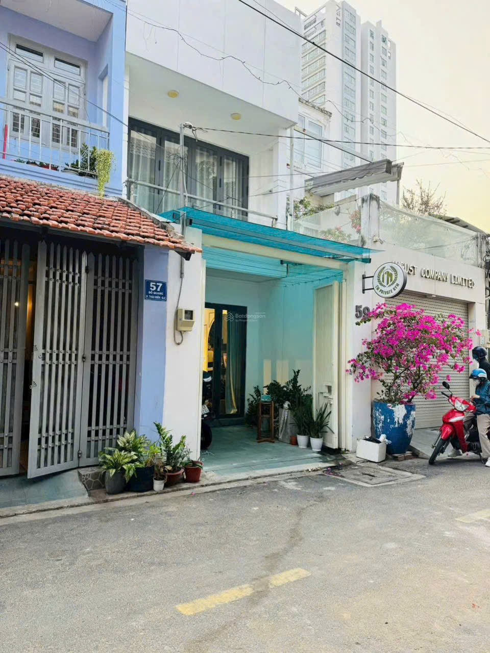 HÀNG HIẾM Ngộp Bank bán gấp!, Mặt tiền Đỗ Quang phường Thảo Điền Quận 2.