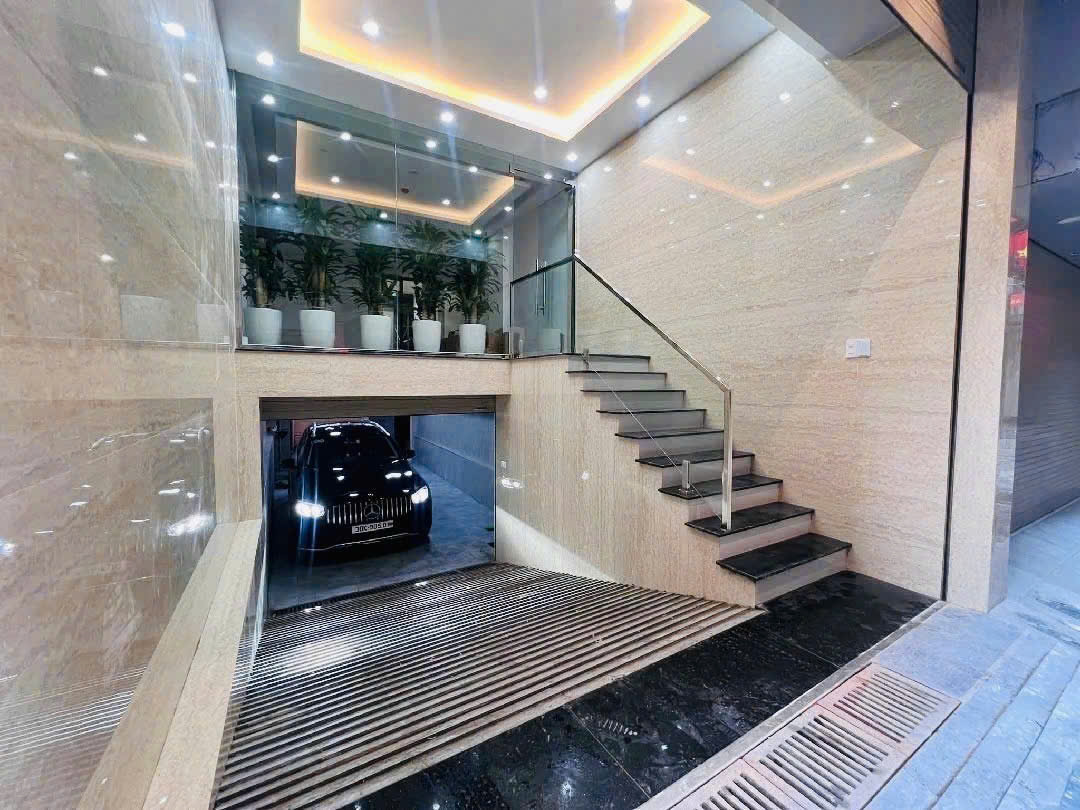 PHÂN LÔ BÀN CỜ NGUYỄN BÁ KHOẢN YÊN HÒA – 75MX 9 TẦNG THANG MÁY, CÓ HẦM, FULL NỘI THẤT – 35 TỶ LH 0975124520