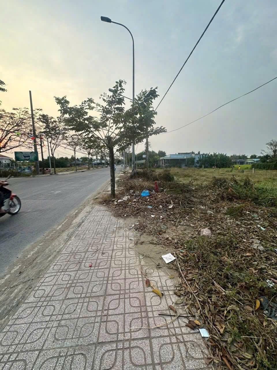 Bán nền thổ cư mặt tiền ĐT 830 , xã Long Hòa , Cần Đước dt 174m2 giá 3 tỷ