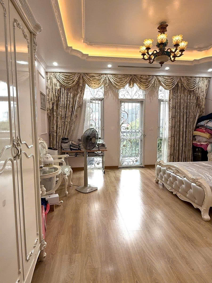 NHÀ MẶT PHỐ XÃ ĐÀN KINH DOANH ĐỈNH - TRUNG TÂM ĐỐNG ĐA