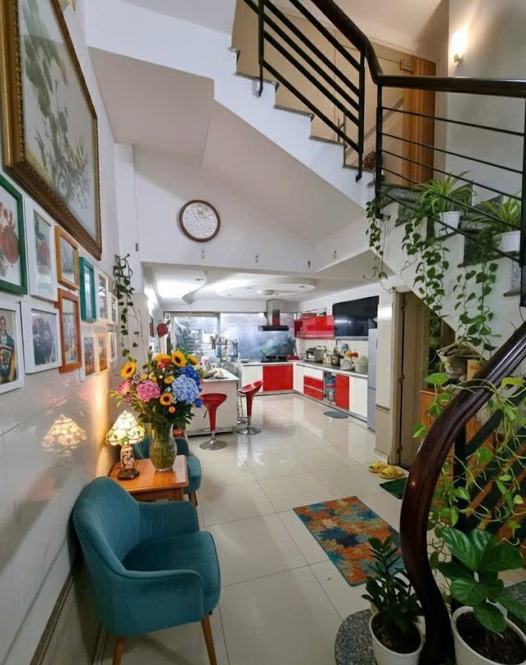 Nhà đẹp hẻm Cách Mạng Tháng Tám – QUẬN TÂN BÌNH – 4.5 x 16.5 m (71 m2) – 5 Tầng – 11 tỷ