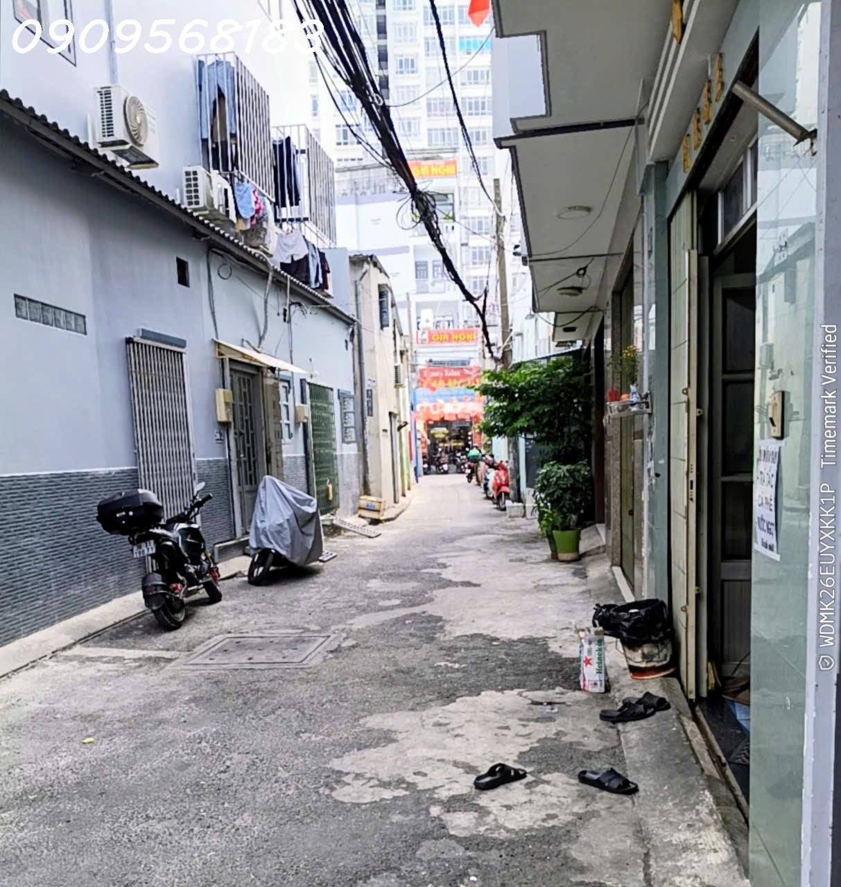 BÁN NHÀ ĐẸP đường TẠ QUANG BỬU P2, Q8 ( cũ ) - Giá chỉ 6,9 TỶthương lượng