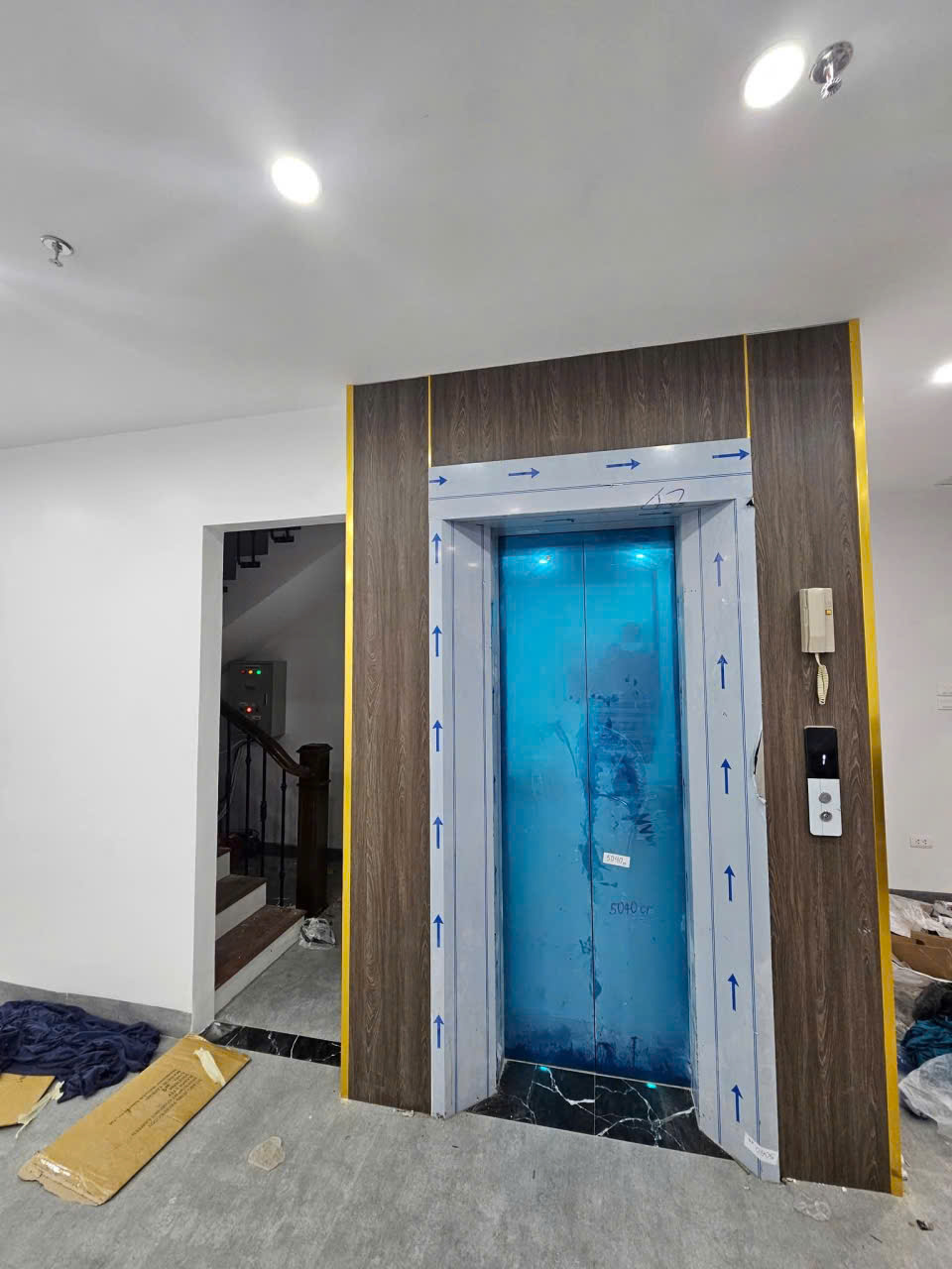 CĂN HỘ DÒNG TIỀN 900 TRIỆU/NĂM – 90M² – 6 TẦNG THANG MÁY – CÁCH PHỐ 20M – XUÂN ĐỈNH