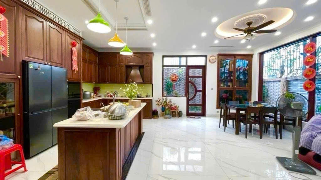 ĐỐNG ĐA - 6 TẦNG - THANG MÁY - ÔTÔ TRÁNH - KINH DOANH - 60M² - MT 4M² - 27,5TỶ.