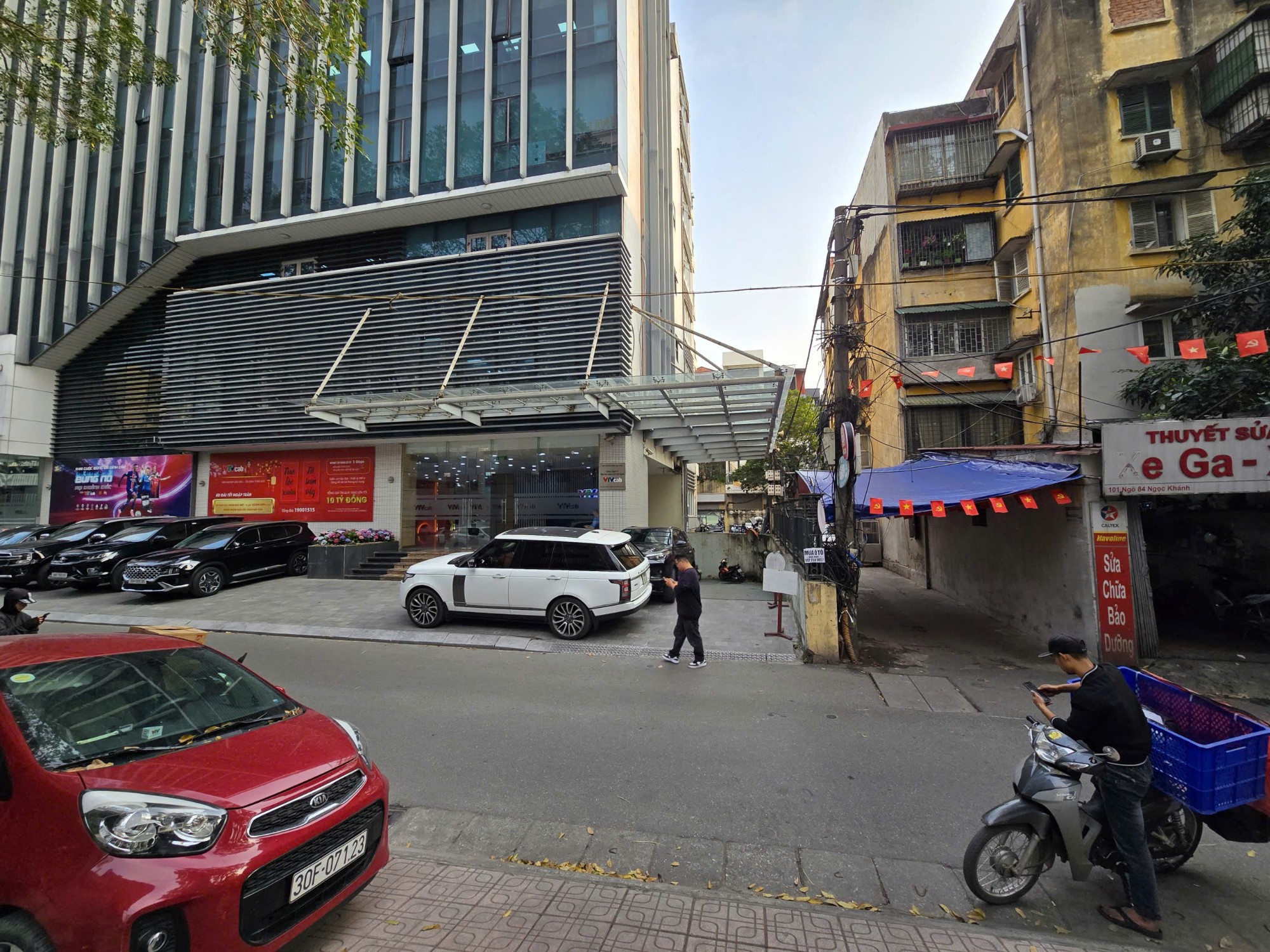 BÁN NHÀ NGỌC KHÁNH – BA ĐÌNH - 7 TẦNG THANG MÁY - OTO VÀO NHÀ - KINH DOANH - GIÁ 24.9 TỶ ,,