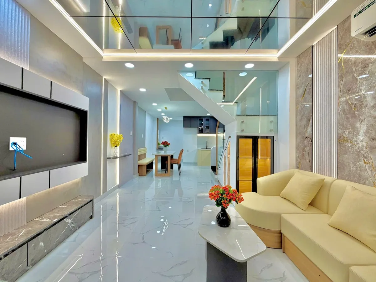 SIÊU PHẨM PHÚ NHUẬN – NHÀ 5 TẦNG NỞ HẬU HIẾM CÓ