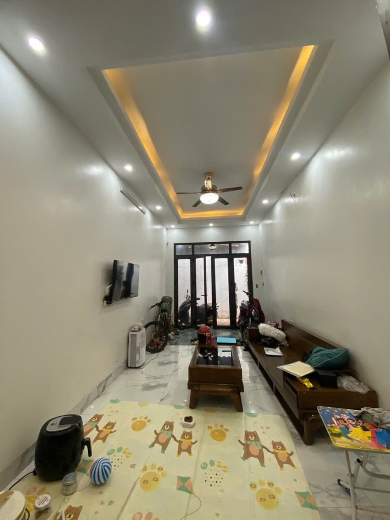 BÁN NHÀ THƯỢNG THANH – LONG BIÊN NHÀ 5 TẦNG – 10M RA Ô TÔ TRÁNH - 8.2 TỶ