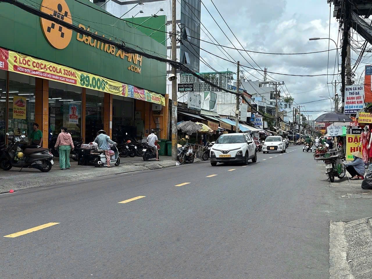 CHDV 7 lầu mới 169m2 ngang 6.5m xe du lịch tới Phạm Văn Chiêu gần chợ 30PN T.máy 29.9 tỷ.
