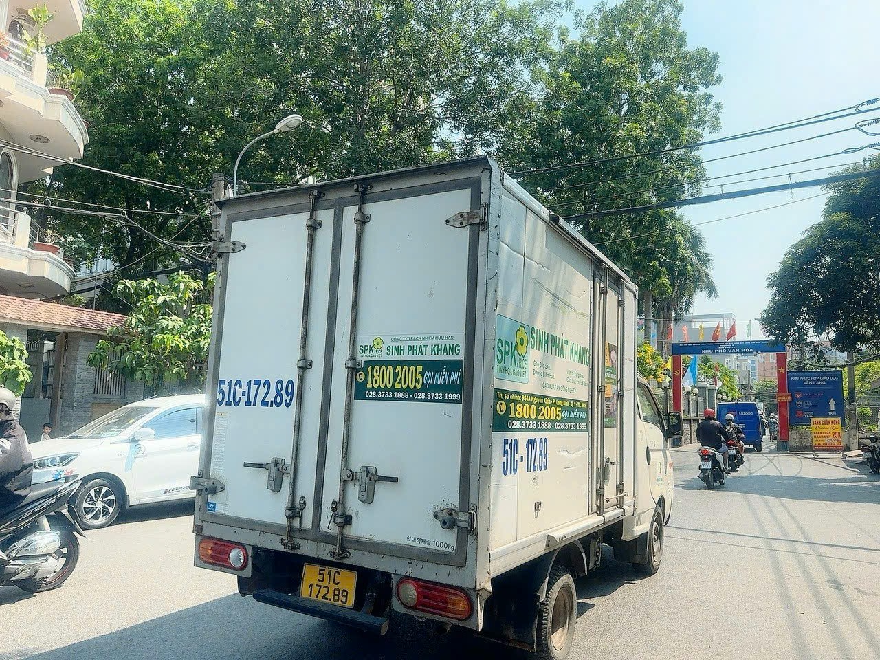 Bán nhà hẻm 12m Dương Quảng Hàm ngang 6m 102m2 3 tầng KD tốt ngay ĐH Văn Lang 19.5 tỷ.