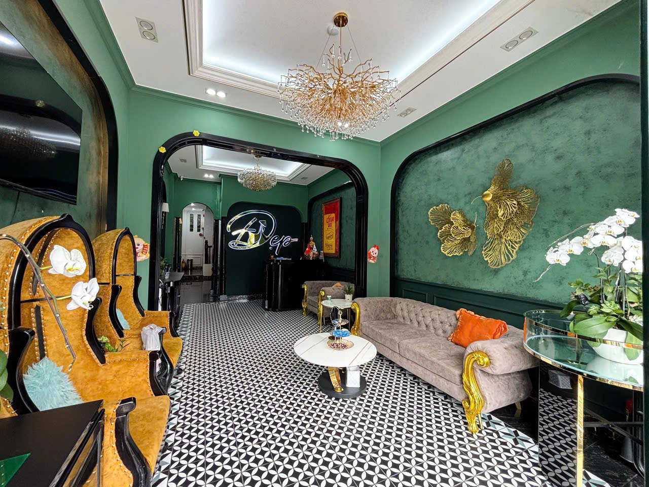 CHÍNH CHỦ cần sang lại cơ sở làm spa - Các ngành làm đẹp, phòng khám thẩm mỹ - 1 trệt, 5 lầu