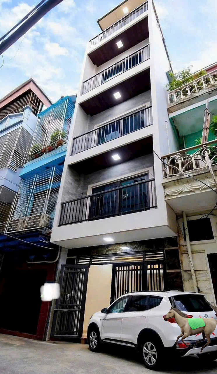 Nhà phố Vạn Phúc mới xây 5 tầng, thang máy, ô tô qua cửa chỉ trên 10 tỷ