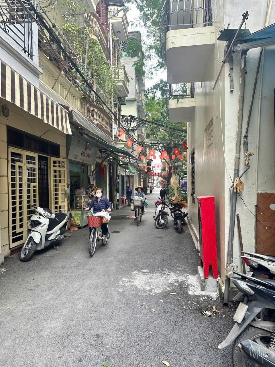 Em có nhà An Dương - Khu Tây Hồ - Hà Nội - Nhà em muốn chuyển đổi chỗ ở, thiện chí tìm chủ mới