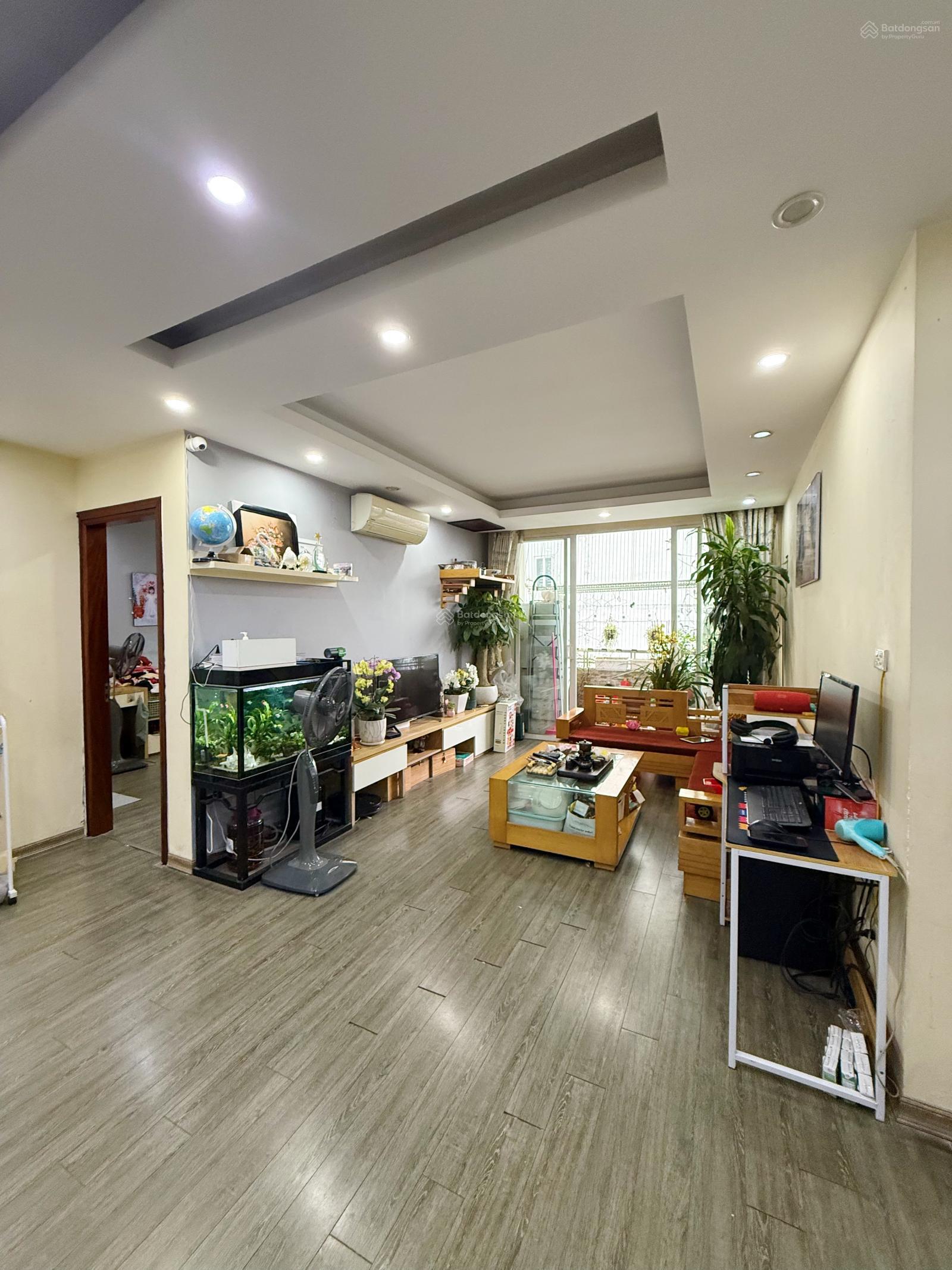Bán nhanh căn CC N03, ngõ 84, Chùa Láng, 7.x tỷ, 75m2 view đẹp hàng hiếm - Full nội thất