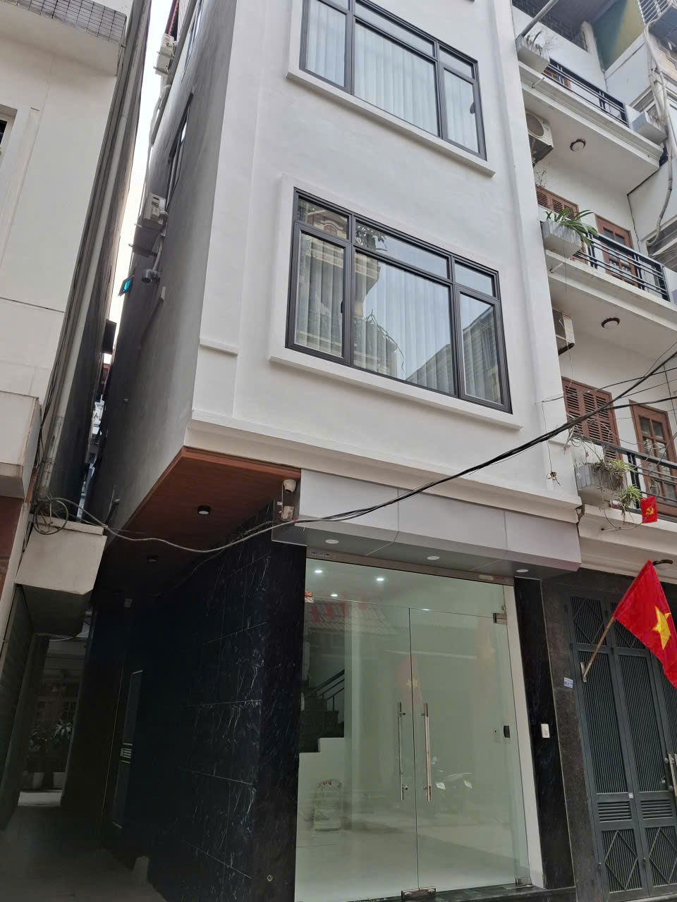 Hàng đẹp nóng hổi - Nhà 4.5 tầng, full nội thất, ô tô đỗ cửa tại Thanh Bình. Giá hơn 7 tỷ