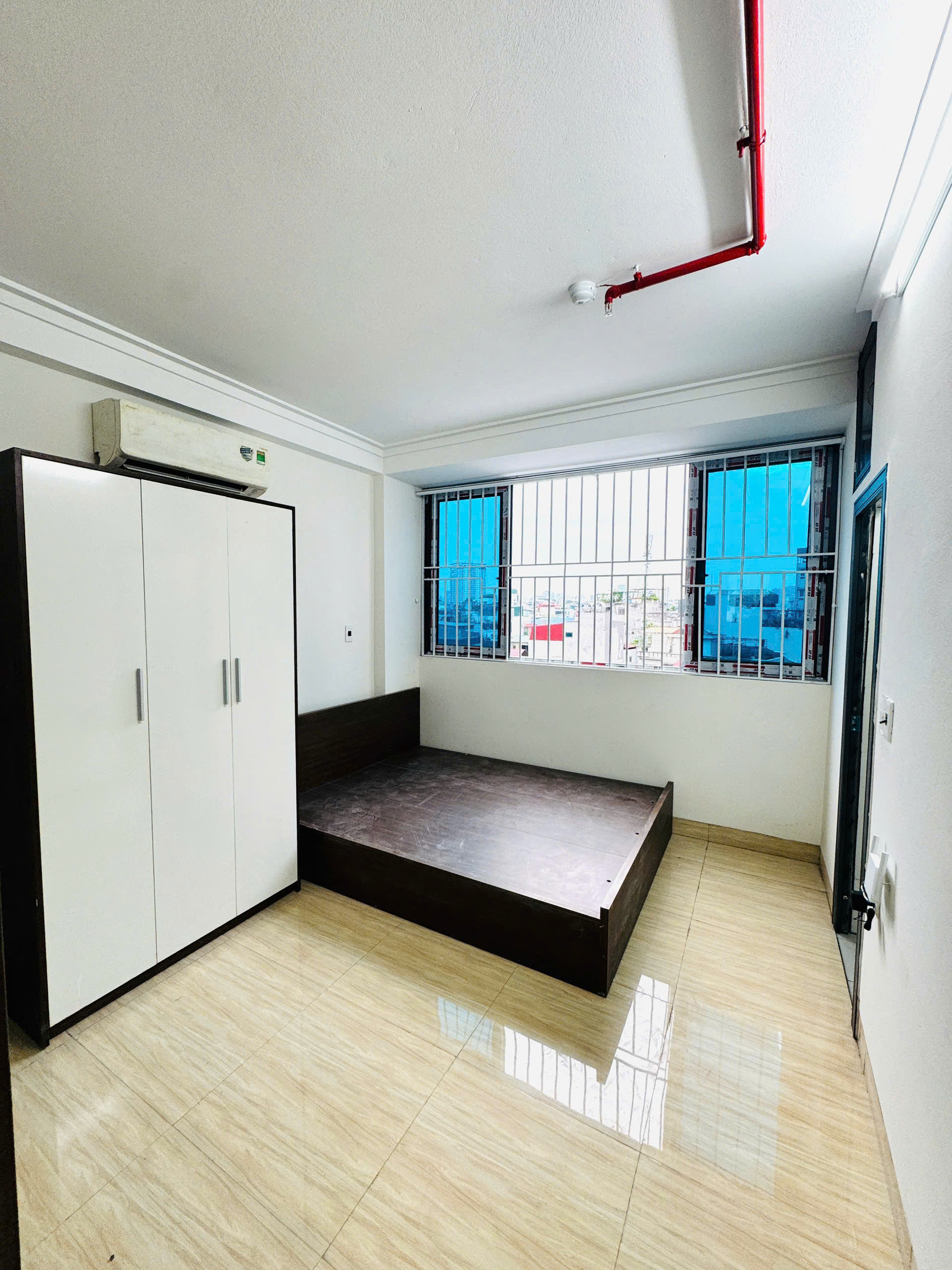 Cho Thuê Ccmn Full đẹp thoáng cửa sổ giá rẻ Tại 302 Minh Khai, HBT