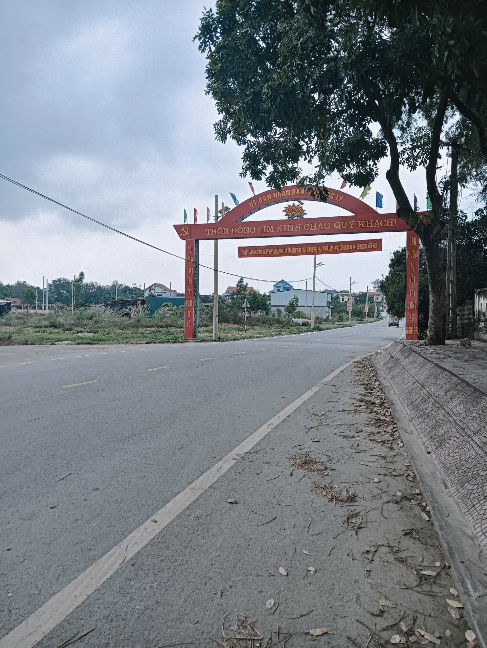 CHÍNH CHỦ CẦN BÁN SIÊU PHẨM 1 LÔ ĐẤT ĐẤU GIÁ ĐẸP - Phù Hợp Cho Mọi Gia Đình