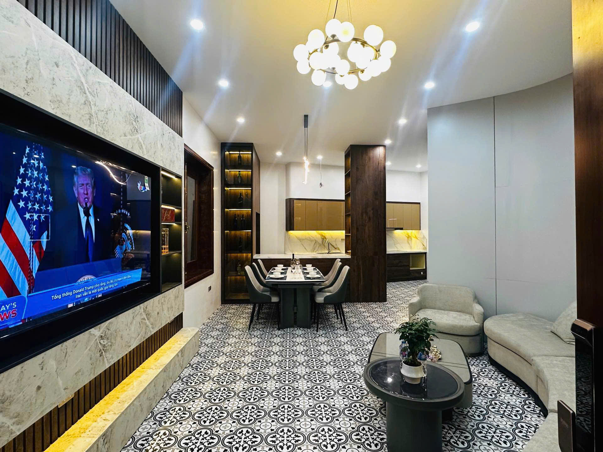 SIÊU PHẨM HOÀNG MAI - Nội thất hoàng gia - Ô tô ngủ trong nhà - Giá 14 đồng x tiểu học