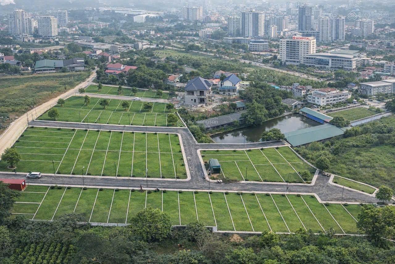 Đất đẹp 100m2 full thổ cư, mặt tiền 5m - Đường 2 ô tô tránh - Gần trường Đại học QG Hà Nội