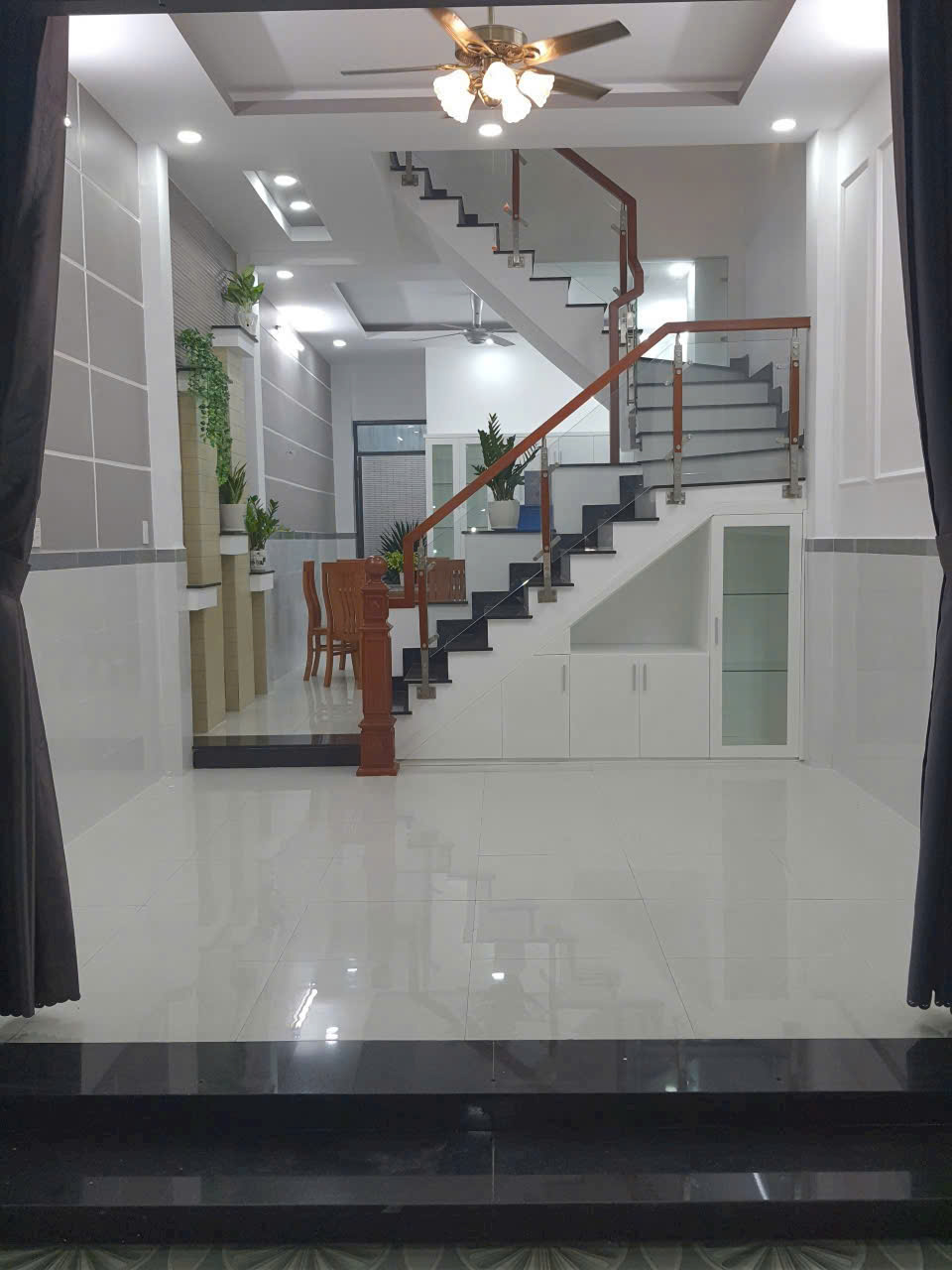 Cho thuê nhà nguyên căng đường số 10 linh xuân thủ đức LH 0909428959.