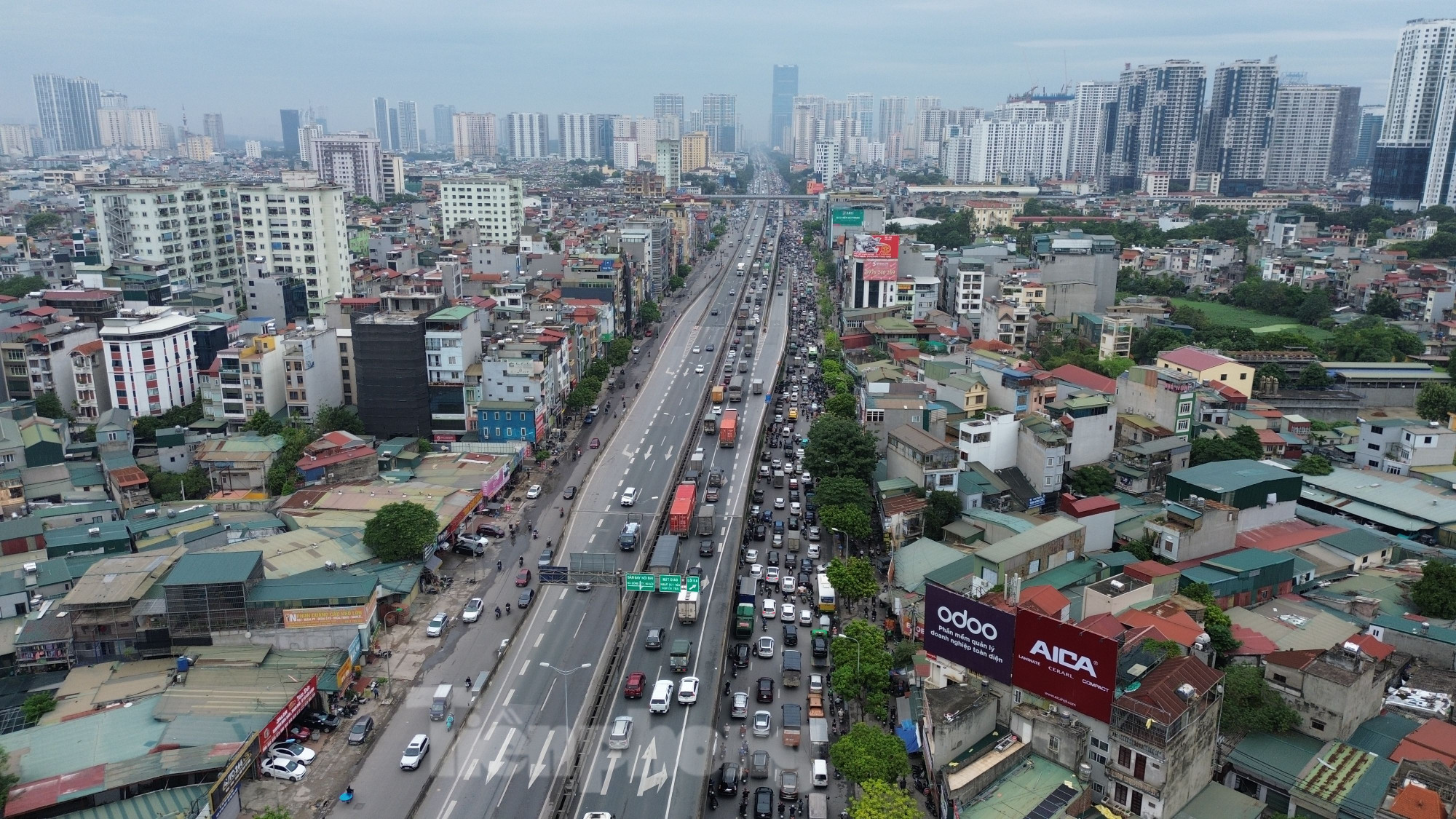 HIẾM – PHÂN LÔ - NGUYỄN XIỂN – 2 MẶT NGÕ Ô TÔ – VỈA HÈ – KD ĐỈNH