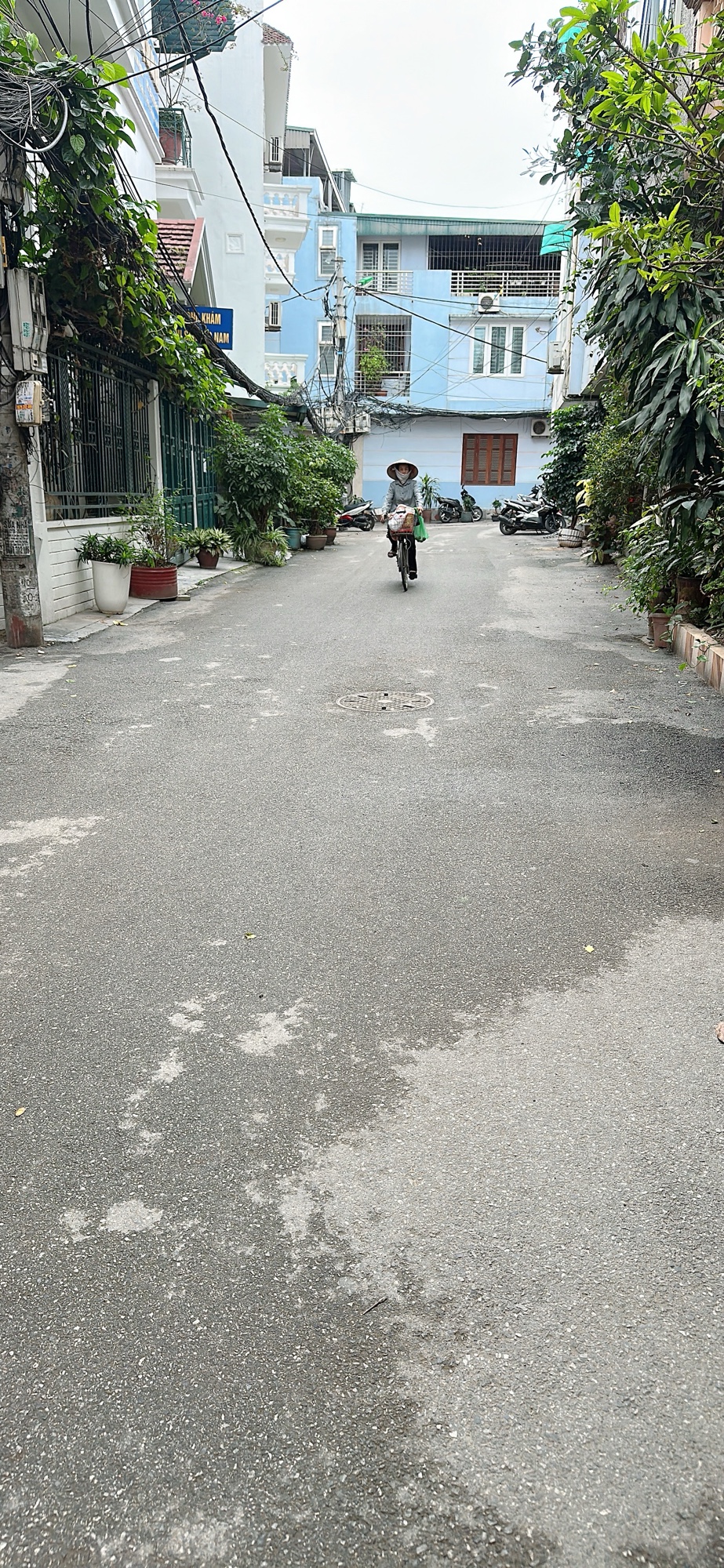 NHÀ ĐẸP HÀO NAM – Ô TÔ VÀO NHÀ – Ở & KINH DOANH ĐỈNH