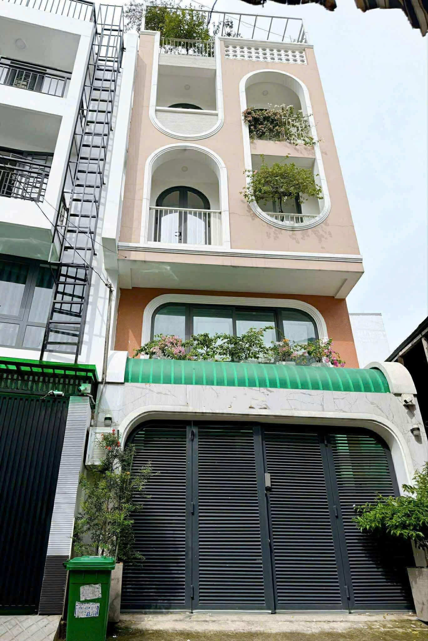 VIP GÒ VẤP - NHÀ 5 TẦNG DƯƠNG QUẢNG HÀM - Ô TÔ VÀO NHÀ - 9.8 TỶ
