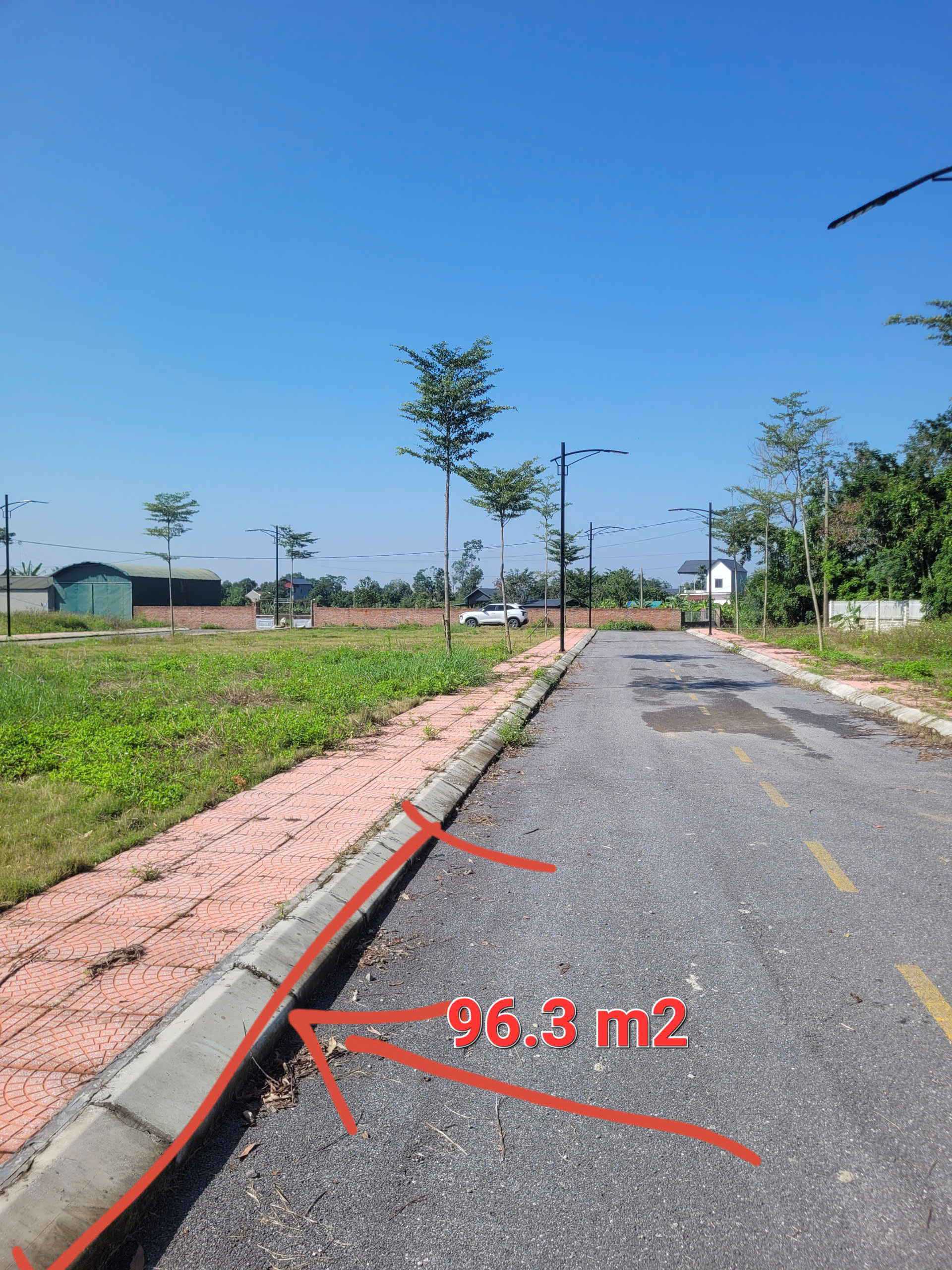 Bán gấp 100m2 đất ở Gờ Gạo Sóc Sơn 2 mặt tiền gần Sân Bay chỉ 2 tỷ sẵn sổ