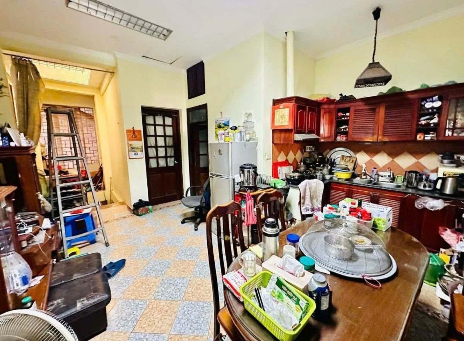 Căn nhà nằm trên mặt phố Phó Đức Chính – tuyến phố công chức Pháp danh tiếng,