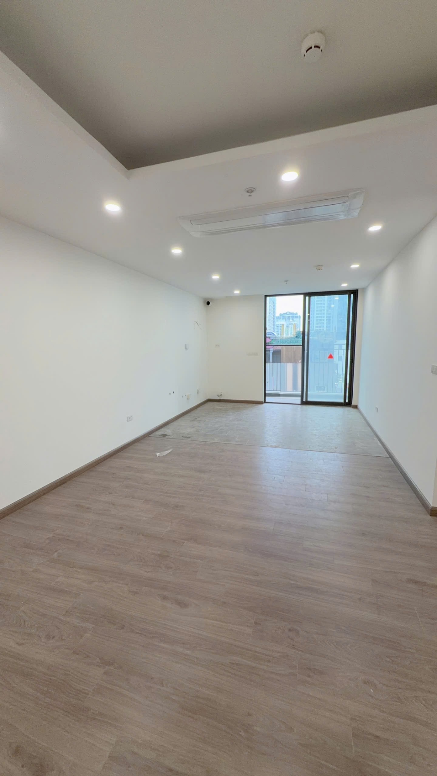 Chính chủ bán căn chung cư HANDICO 33 Lê Văn Lương Dt 84m tầng trung, nguyên bản Giá 9.X tỷ