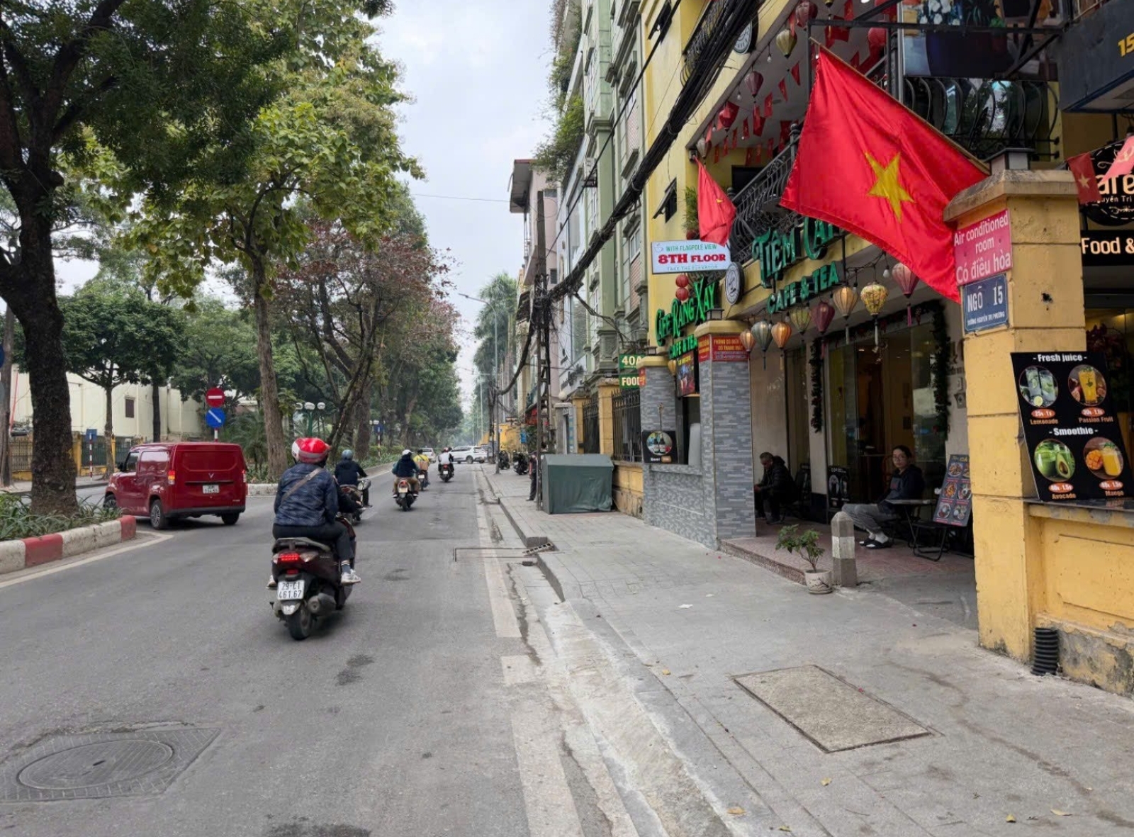 Vị trí trung tâm quận Ba Đình, khu Nguyễn Tri Phương – Điện Biên, hàng xóm toàn cán bộ quân đội, an ninh tuyệt đối.