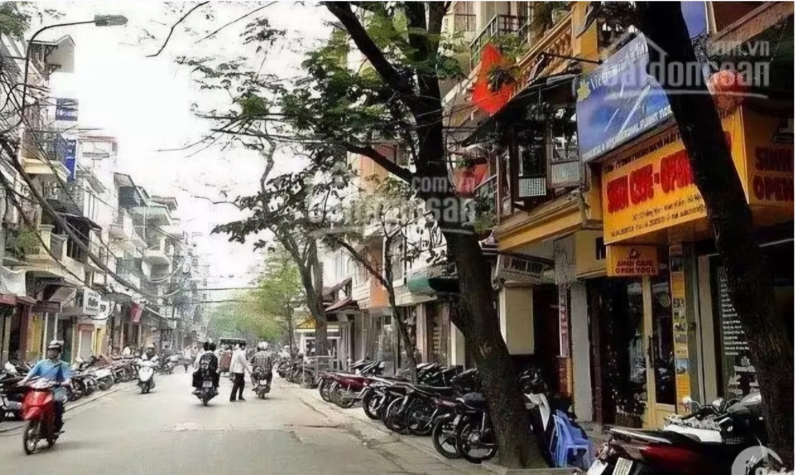 SHOP MẶT PHỐ CHÂU LONG trung tâm Ba Đình, lưu lượng người qua lại cực lớn